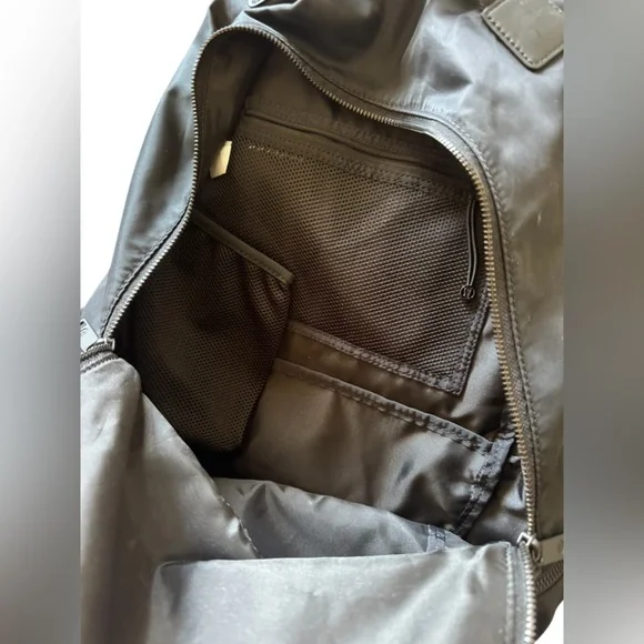 Lululemon City Adventurer Backpack - Picture 12 of 16